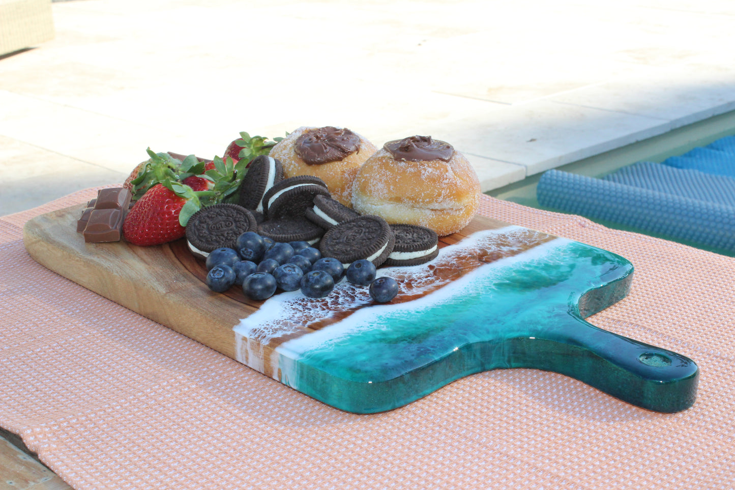 Ocean Art Resin Cheese Board with handle - Emerald Green